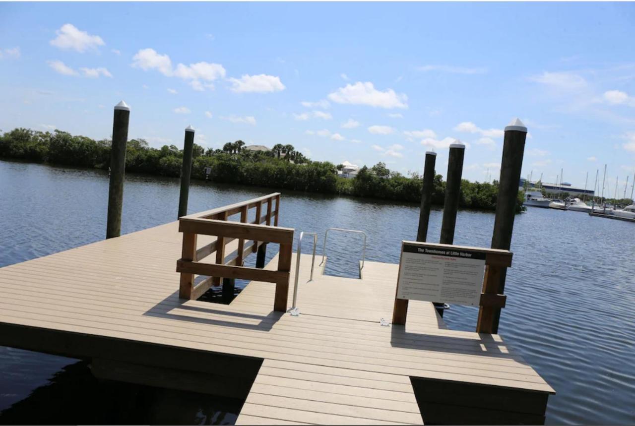 Beautiful New Luxury Townhome With Private Beach And Swimming Pools Раскін Екстер'єр фото