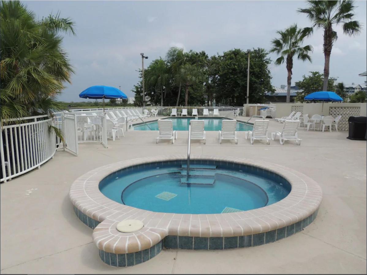 Beautiful New Luxury Townhome With Private Beach And Swimming Pools Раскін Екстер'єр фото