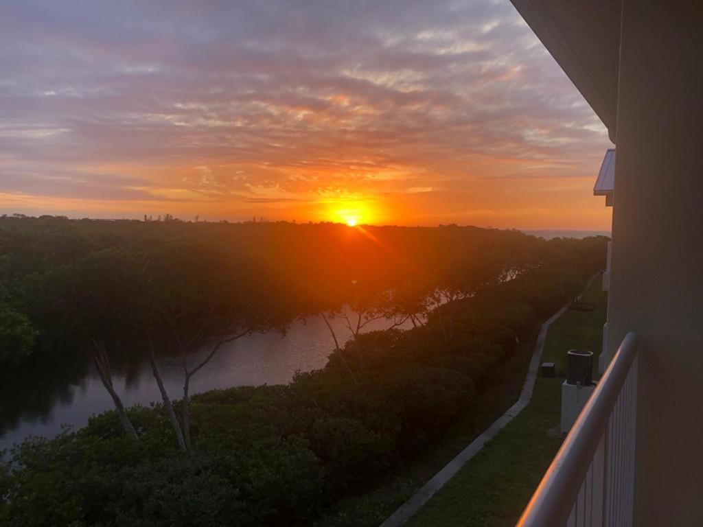 Beautiful New Luxury Townhome With Private Beach And Swimming Pools Раскін Екстер'єр фото